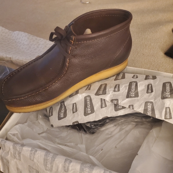 Clarks Wallabies - Picture 2 of 2